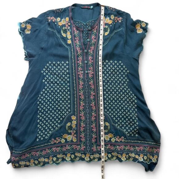 JOHNNY WAS Blue Floral Embroidered Tunic Blouse Size XL Boho Peasant Top - Picture 5 of 8